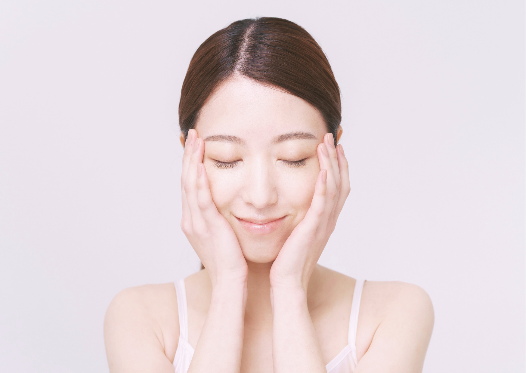 疲れた顔を治す方法！即効性のあるエステや自分で簡単にできるマッサージを紹介